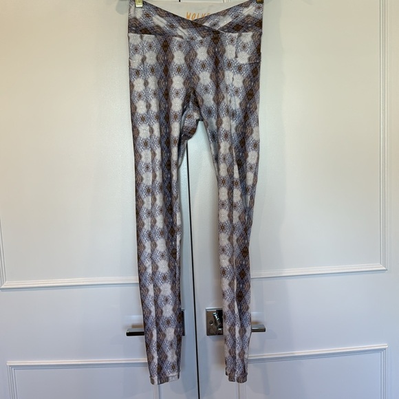 Wolven Argyle White Cossover Pocket Legging Size Small - Picture 5 of 16